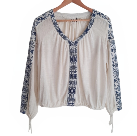 Anthropologie Akemi Kin Boho Embroidered Top - Picture 3 of 14